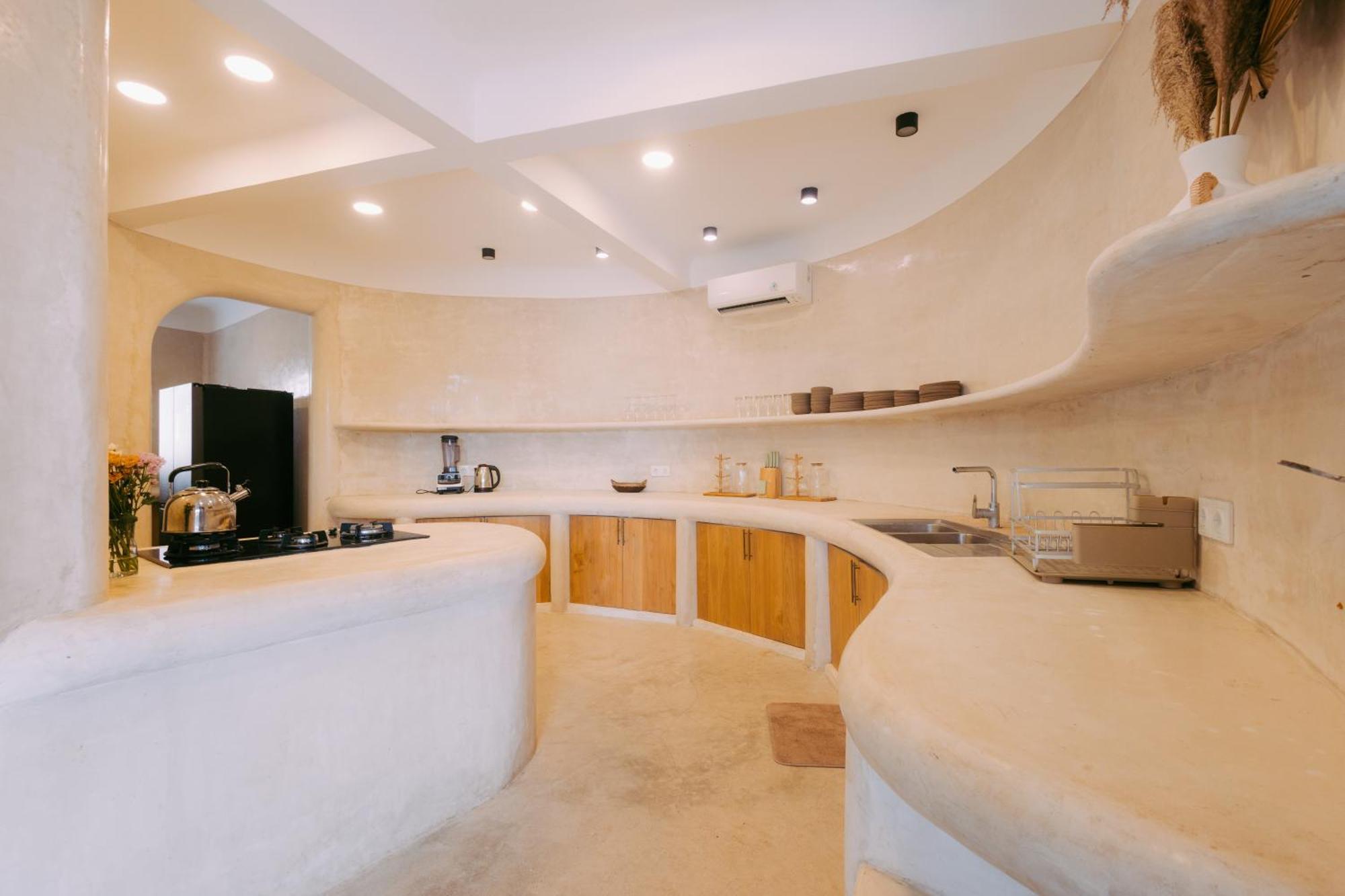 Nuanu Suites & Accommodations تاناه لوت المظهر الخارجي الصورة
