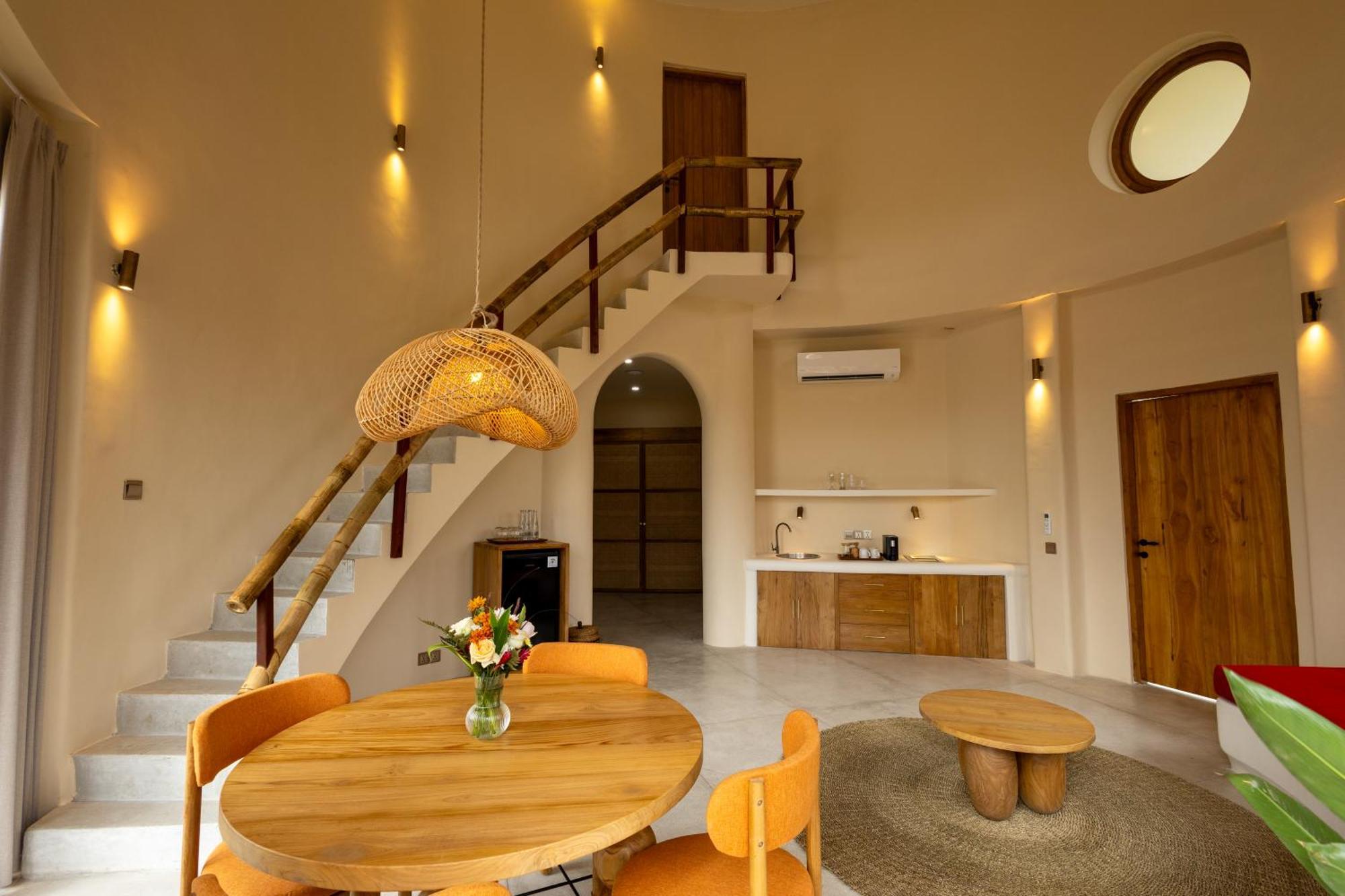Nuanu Suites & Accommodations تاناه لوت المظهر الخارجي الصورة